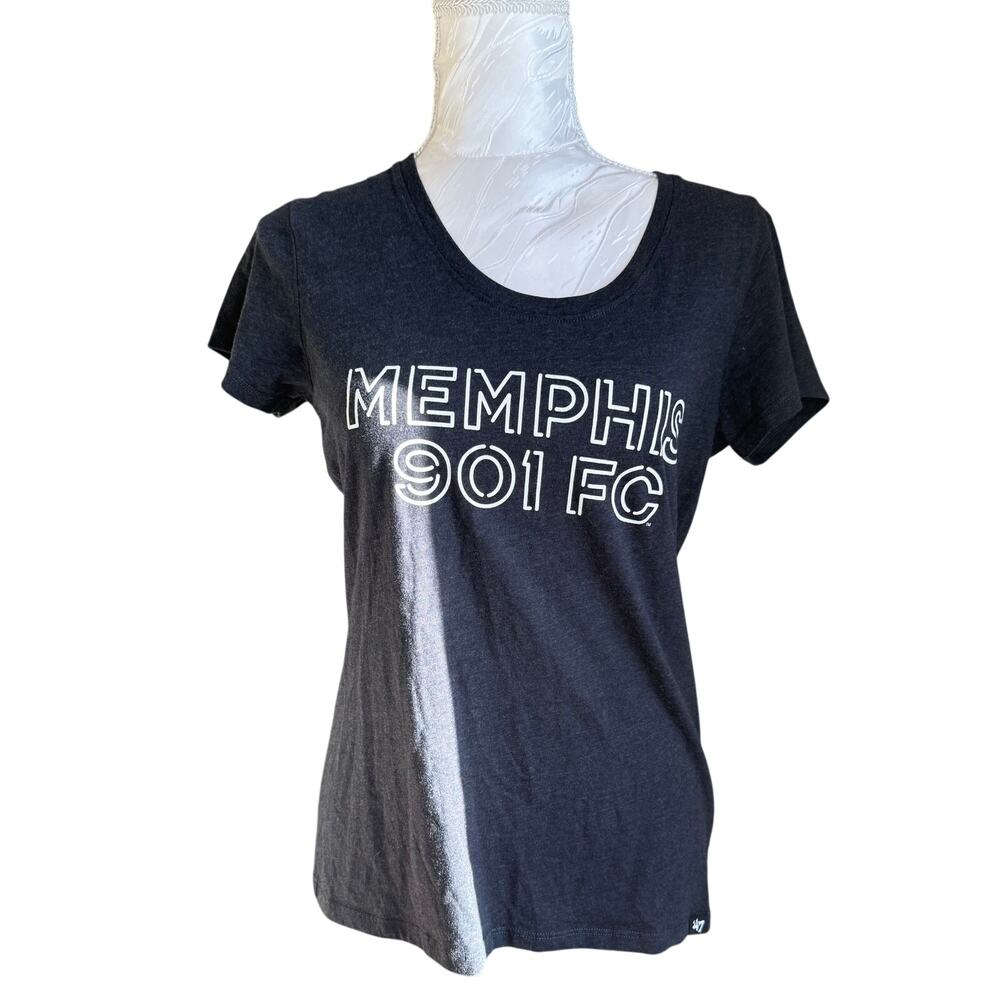 Memphis t shirt size medium